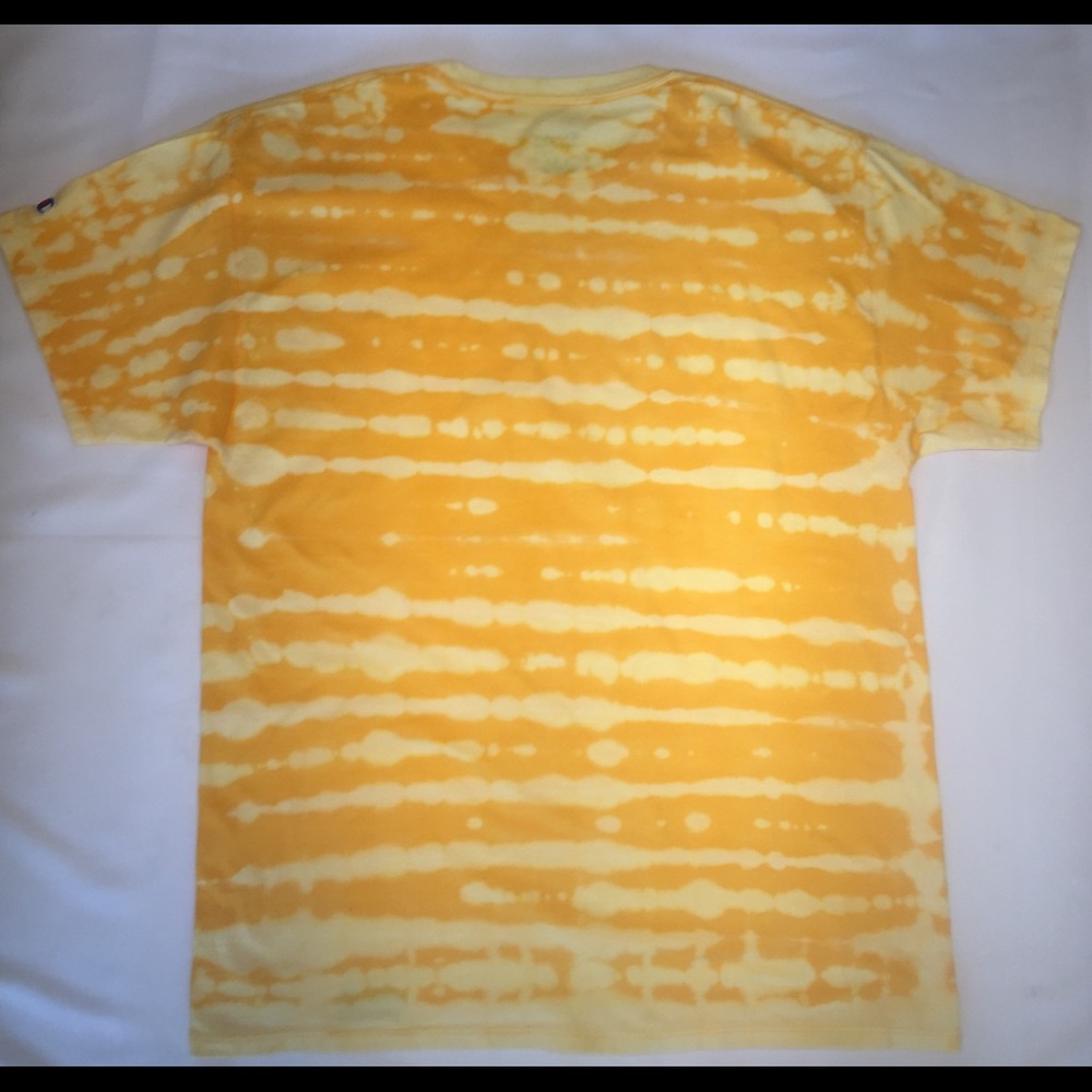 Champion T-Shirt - Picture 2 of 2